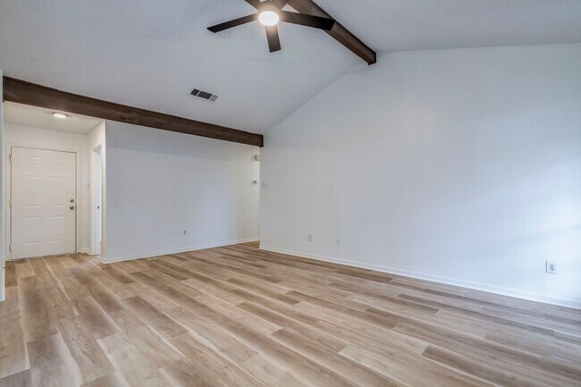 Building Photo - 1306 Glenda Dr