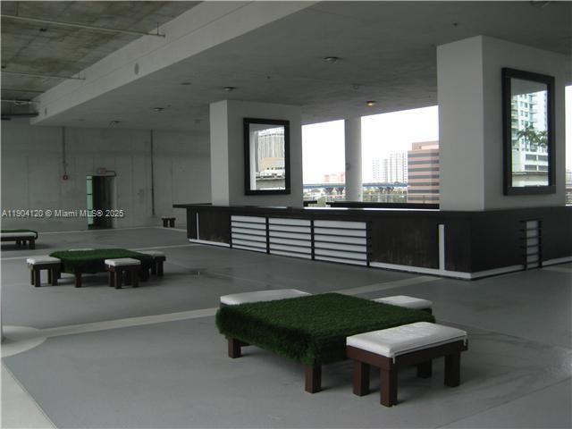 Building Photo - 690 SW 1st Ct