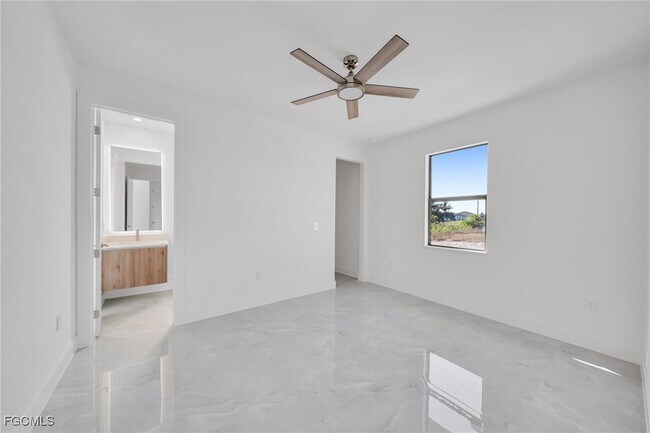 Building Photo - 2234 NW 6th Terrace