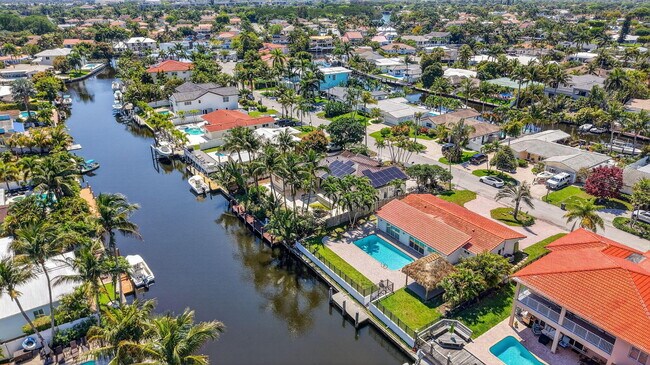 Building Photo - 1254 SW 4th Ct