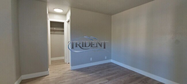 Building Photo - 3 bedroom, 2 bath home, with a bonus room