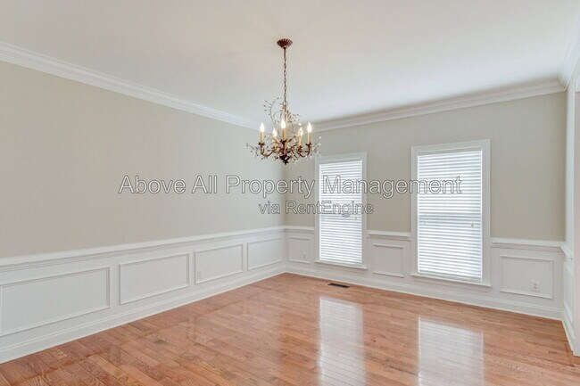 Building Photo - 2041 Jadewood Dr