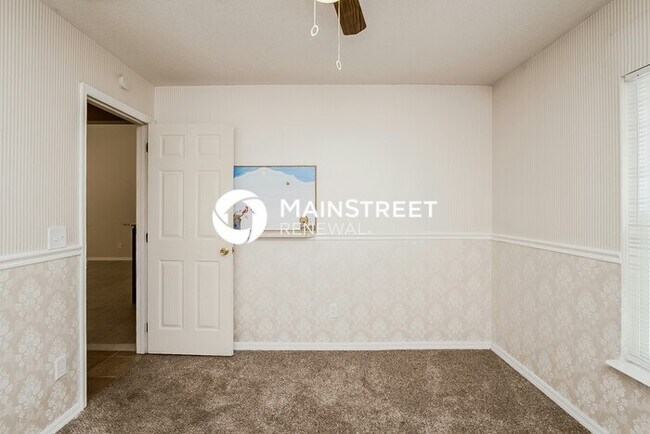 Building Photo - 3 Bedroom Pet-Friendly Home in OCOEE, FL with Main Street Renewal
