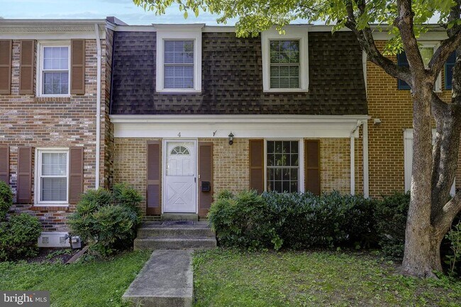 Building Photo - 4 Ritchfield Ct