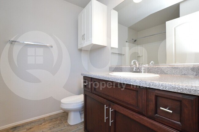 Building Photo - 2035 E Heartwood Ln