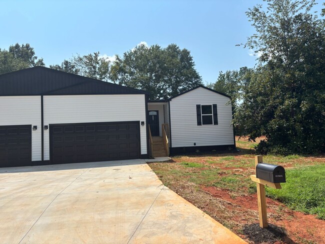 Building Photo - 229 Old Landfill Rd