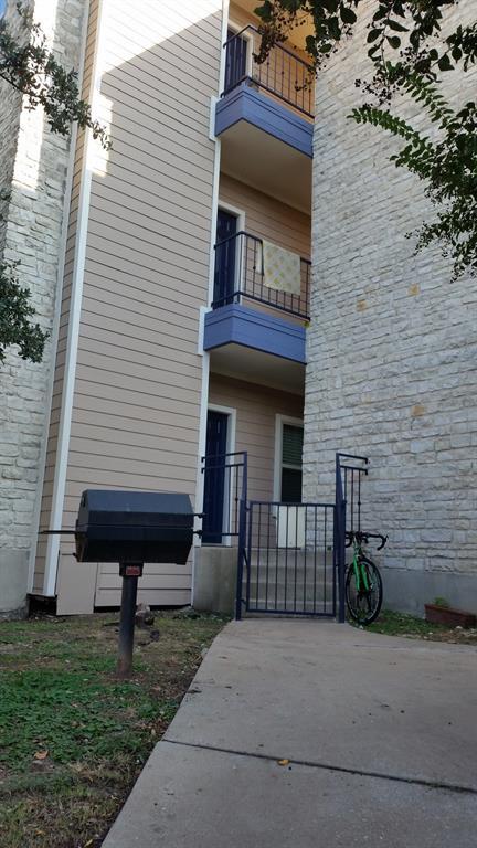 Building Photo - 2414 Longview St