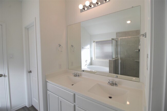 Building Photo - 3539 Britton Burrow Way