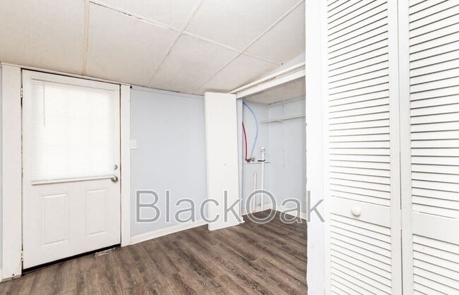 Building Photo - 917 Watt St