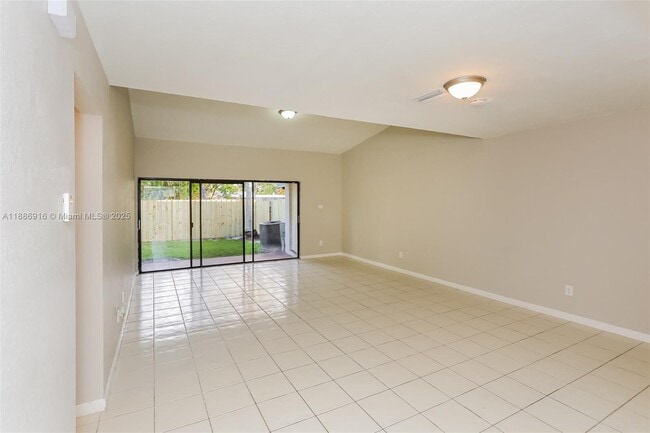 Building Photo - 2904 NW 67th Ct