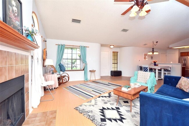Building Photo - 3013 Cottonweed Trail