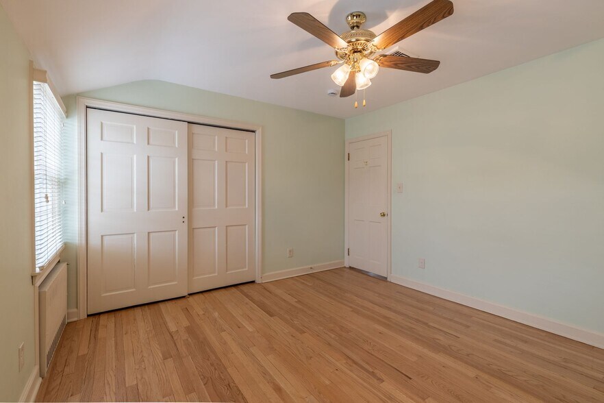 Building Photo - 42 Jefferson Ave