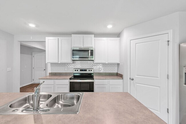 Building Photo - 419 Turp Landing Ln