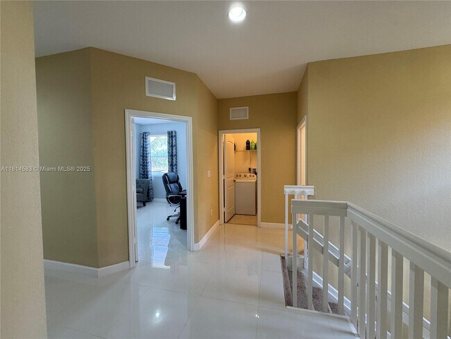 Building Photo - 24921 SW 118 Ct