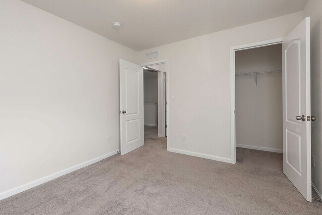 Building Photo - 12064 Parkview Trace Dr
