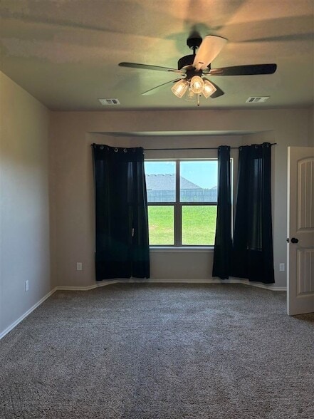 Building Photo - 2209 E Grassland Ln