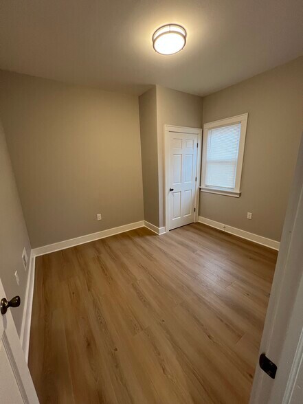 Building Photo - 2758 N Booth St