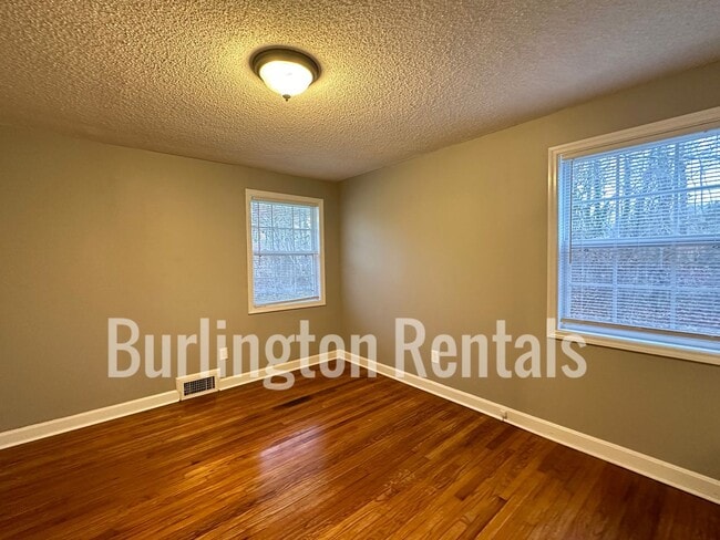 Building Photo - Mebane