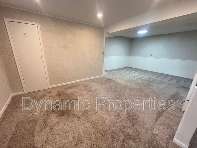 Building Photo - 3323 S 126th St