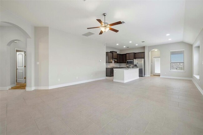 Building Photo - 416 Blue Waterleaf Ln