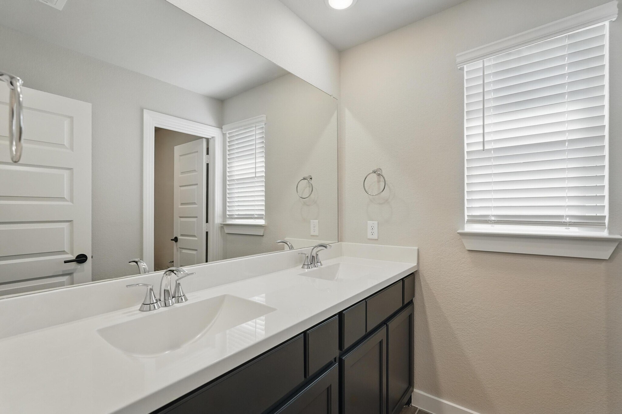 Building Photo - 3003 Wind Knot Way