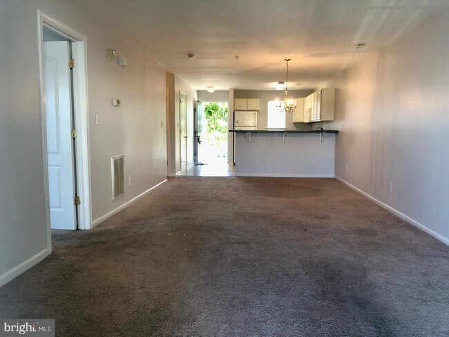 Building Photo - 1205 Caitlins Way