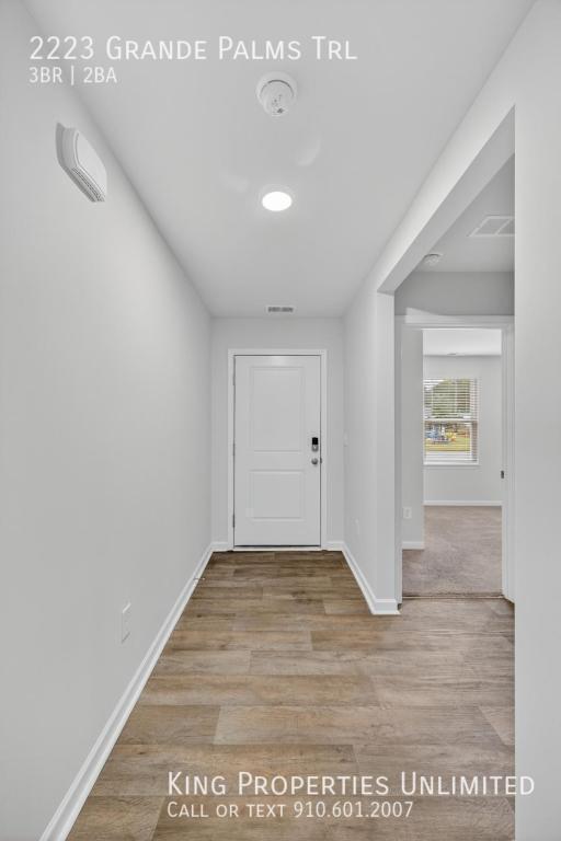 Building Photo - 2223 Grande Palms Trl