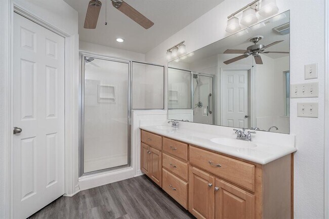 Building Photo - 4935 Sean Patrick Glen