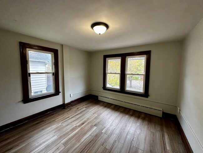 Building Photo - 2231 13th St SW