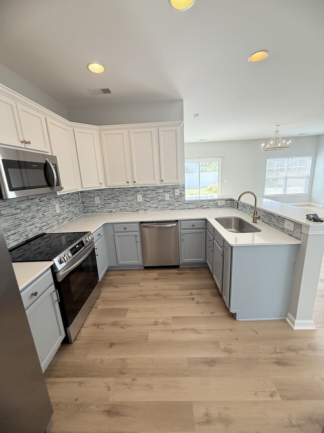 Building Photo - 207 Cupola Dr