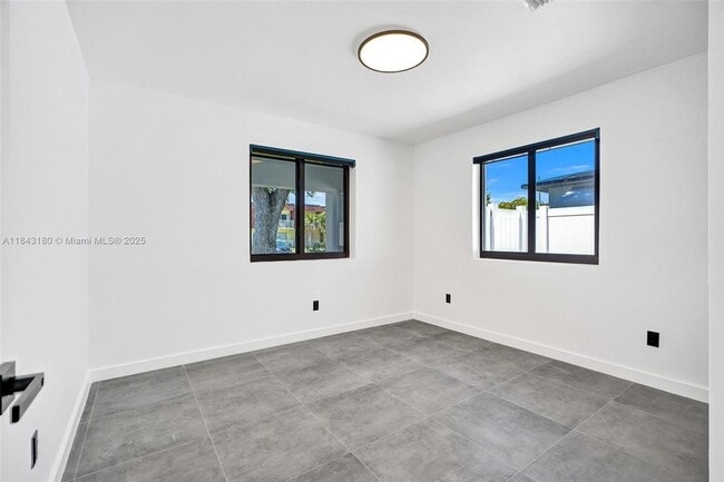 Building Photo - 2255 NE 173rd St