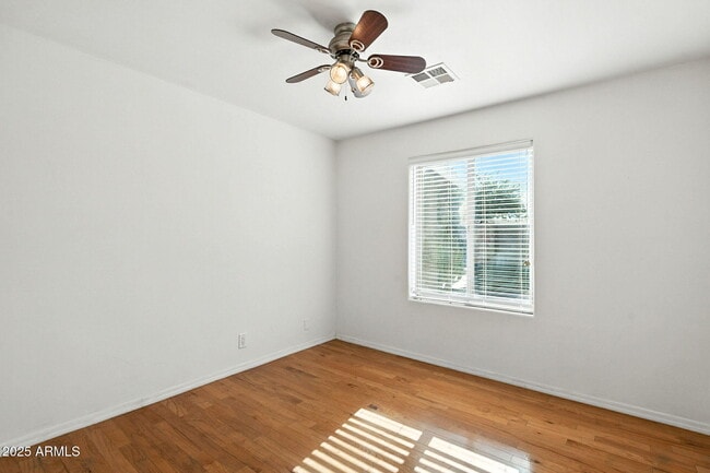 Building Photo - 3519 N 63rd Pl