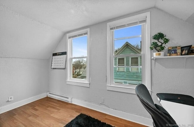Building Photo - 115 Harborview Ave
