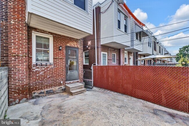 Building Photo - 3358 Livingston St