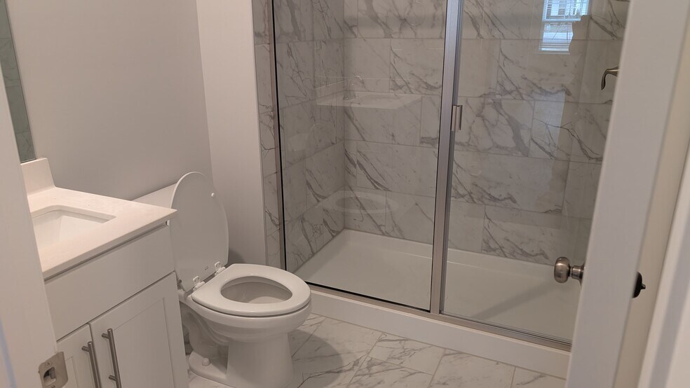 Building Photo - 1011 Constellation Cir