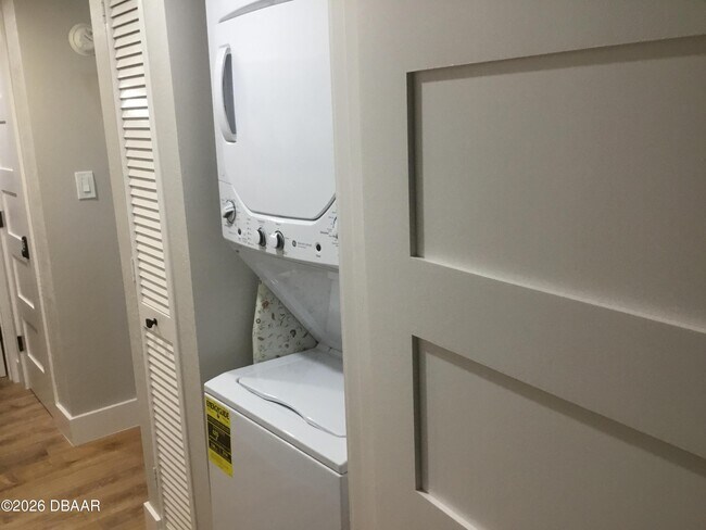 Building Photo - 1571 S Atlantic Ave