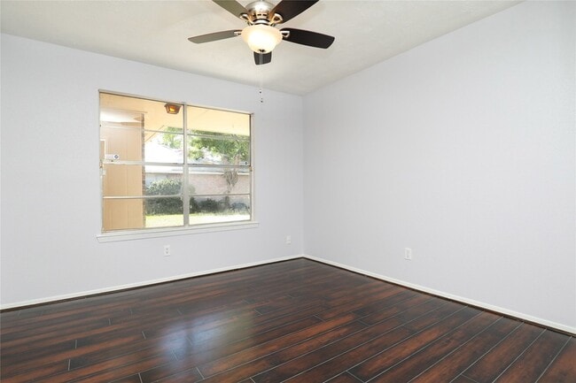 Building Photo - 2703 Heritage Colony Dr