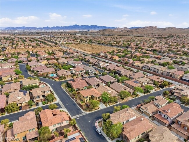 Building Photo - 10344 Shropshire St