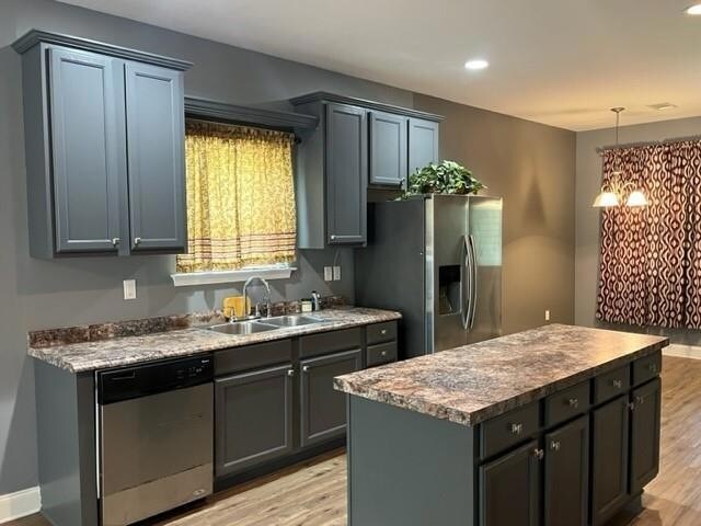 Building Photo - 35621 Oakridge Ave