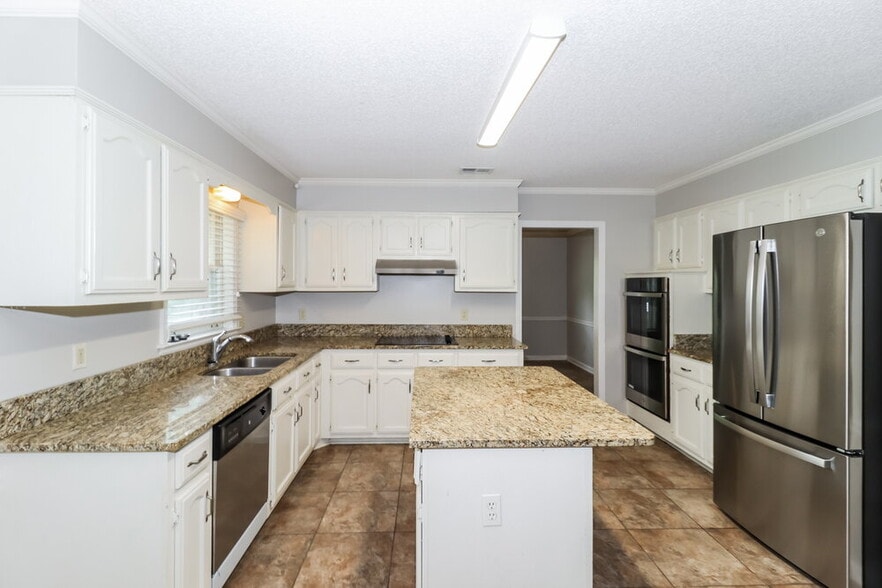 Building Photo - 306 S Glendale Ct