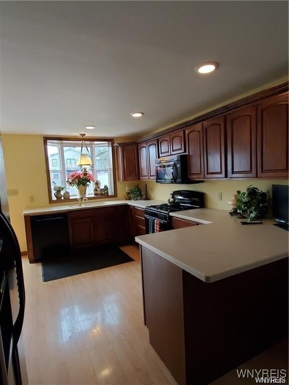 Building Photo - 26 Temple Pl