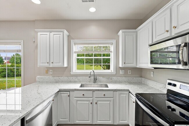 Building Photo - 3265 Marston Pl