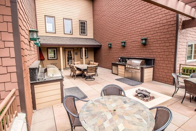 Building Photo - 1 Bedroom | 1.5 Bathrooms | 2 Flexible Bonus Spaces | Luxury Riverstone Condo