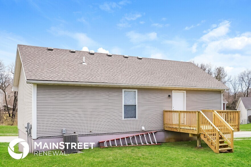 Building Photo - 8112 NW 77th Ct