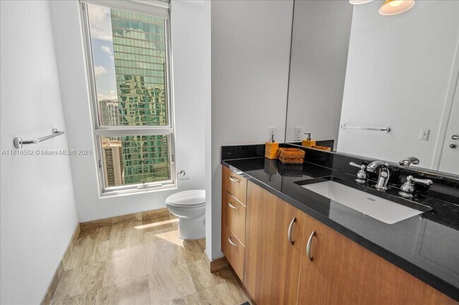 Building Photo - 300 S Biscayne Blvd
