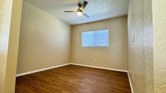 Building Photo - Southwest - 3 bedroom, 2 bath house with a...