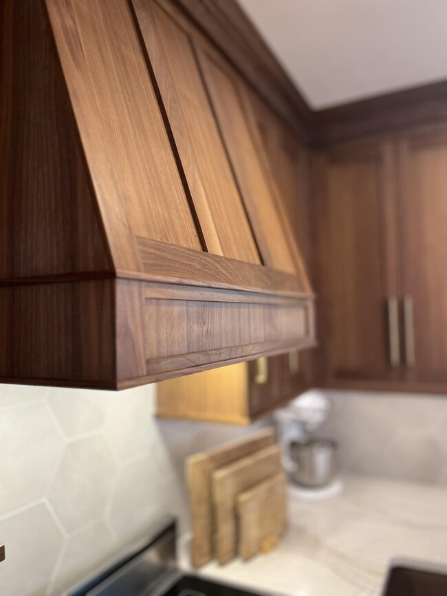 Building Photo - 109 Augusta St