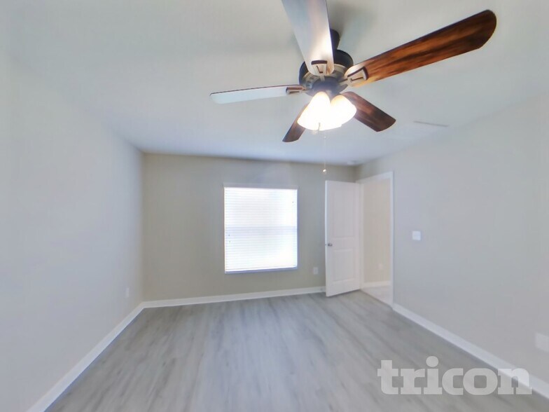 Building Photo - 11046 Standing Stone Dr