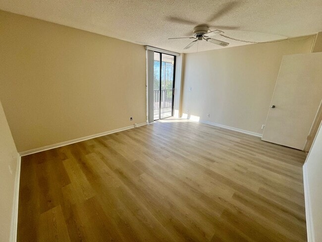 Building Photo - 3490 N Key Dr