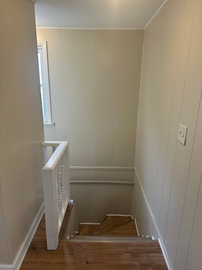 Building Photo - 4118 N Western Ave